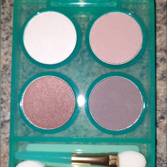 NEW Estee Lauder Eye Shadow QUAD wet/dry formula (03 from Fresco & 08 Dusk) - Picture 3 of 4